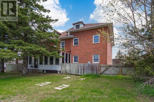 94 ADELAIDE STREET N  Kawartha Lakes (Lindsay), ON K9V 4L5