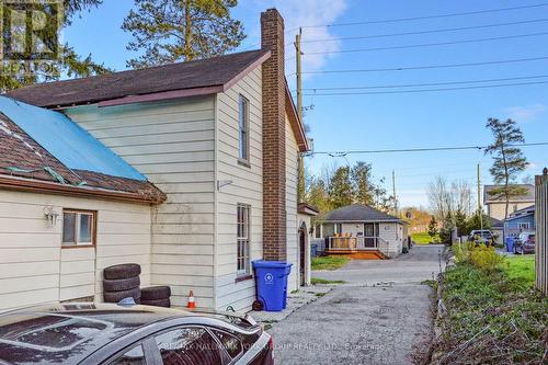 148 Centre Street, Aurora, ON - Outdoor