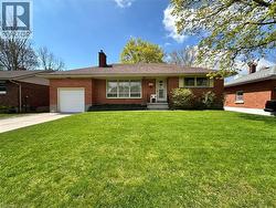 130 GARDINER Avenue E Dunnville, ON N1A 1A8