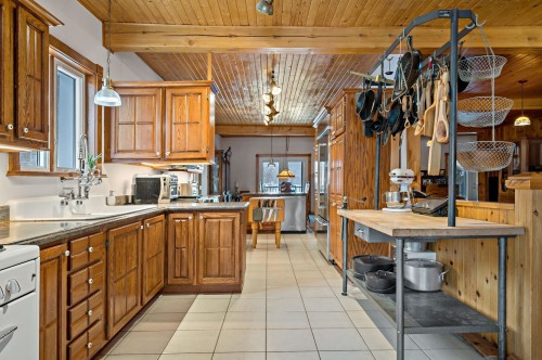 Cuisine - 92  - 94 Ch. Du Lac-Chaud, La Macaza, QC - Indoor Photo Showing Kitchen