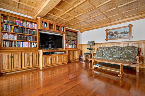 Salle familiale - 92  - 94 Ch. Du Lac-Chaud, La Macaza, QC - Indoor