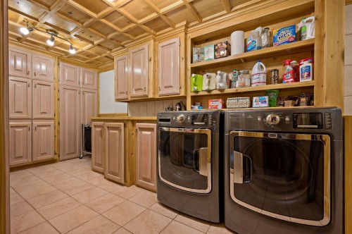 Salle de lavage - 92  - 94 Ch. Du Lac-Chaud, La Macaza, QC - Indoor Photo Showing Laundry Room