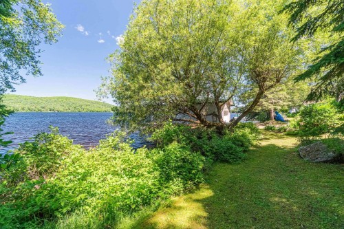 Vue sur l'eau - 92  - 94 Ch. Du Lac-Chaud, La Macaza, QC - Outdoor