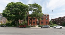 49-6878 Rue Sherbrooke O.  Montréal (Côte-Des-Neiges/Notre-Dame-De-Grâce), QC H4B 1P7