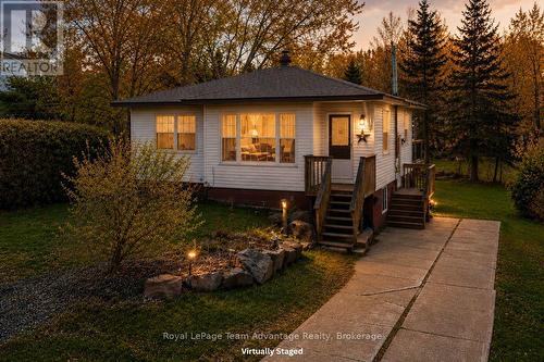 2 MEADOW STREET  Parry Sound, ON P2A 2L9