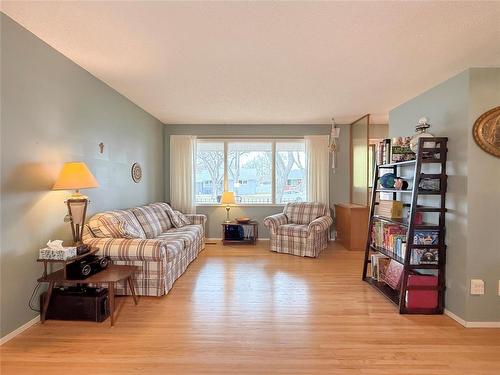 34 Clement Drive, Brandon, MB - Indoor Photo Showing Living Room