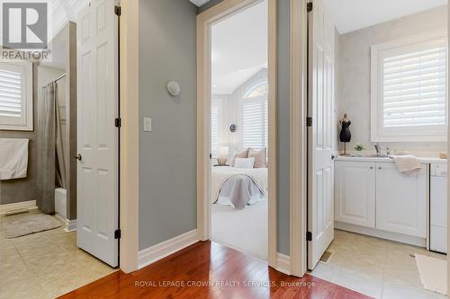 150 Garth Massey Drive, Cambridge, ON - Indoor Photo Showing Laundry Room