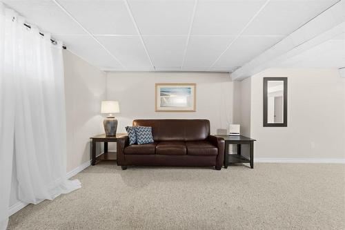 65 Hull Avenue, Winnipeg, MB - Indoor