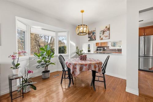 65 Hull Avenue, Winnipeg, MB - Indoor Photo Showing Dining Room