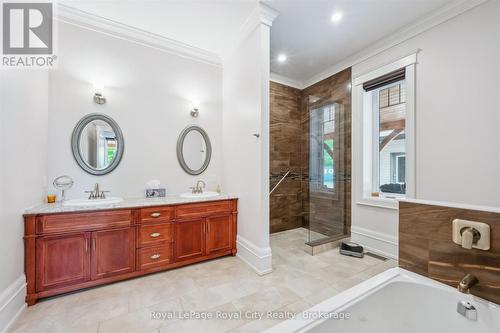 8720 Sideroad 15 Side Road, Erin, ON - Indoor Photo Showing Bathroom