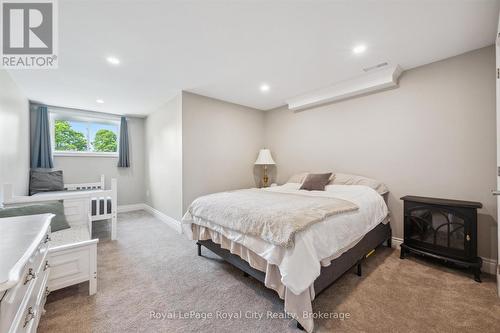 8720 Sideroad 15 Side Road, Erin, ON - Indoor Photo Showing Bedroom