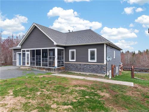 450 Eel River Rd, Baie-Sainte-Anne, NB 