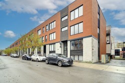 2-2145 Av. Charlemagne Montréal (Mercier/Hochelaga-Maisonneuve), QC H1W 0A7