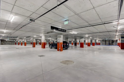 Garage - 1120-200 Rue Marie-Charles-Le Moyne, Longueuil (Le Vieux-Longueuil), QC - Indoor Photo Showing Garage
