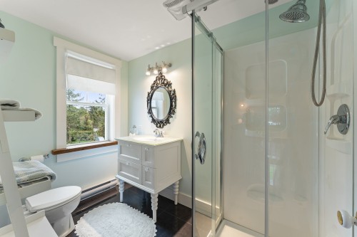 Bathroom - 499 Ch. De Bondville, Lac-Brome, QC - Indoor Photo Showing Bathroom