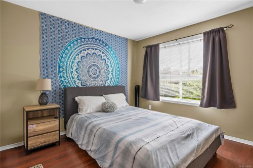 302-690 Third St, Nanaimo, BC - Indoor Photo Showing Bedroom