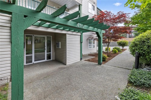 302-690 Third St, Nanaimo, BC - Outdoor