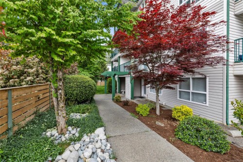 302-690 Third St, Nanaimo, BC - Outdoor