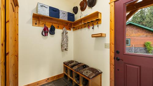 3681 8Th Street, Creston, BC - Indoor Photo Showing Other Room
