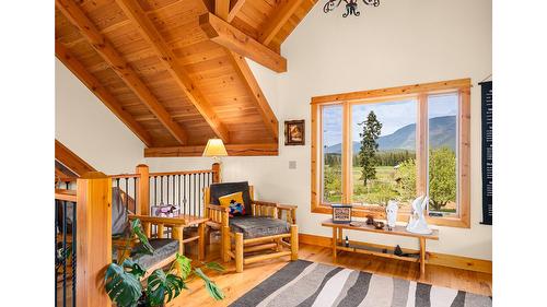 3681 8Th Street, Creston, BC - Indoor