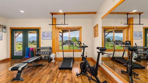 3681 8Th Street, Creston, BC - Indoor Photo Showing Gym Room