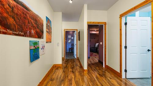3681 8Th Street, Creston, BC - Indoor Photo Showing Other Room