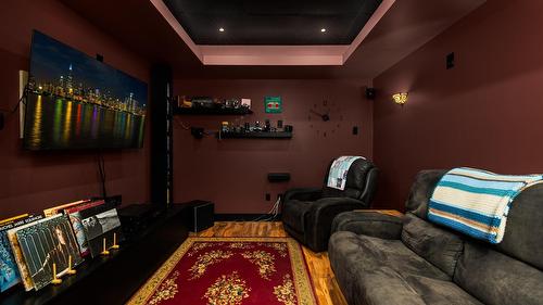 3681 8Th Street, Creston, BC - Indoor