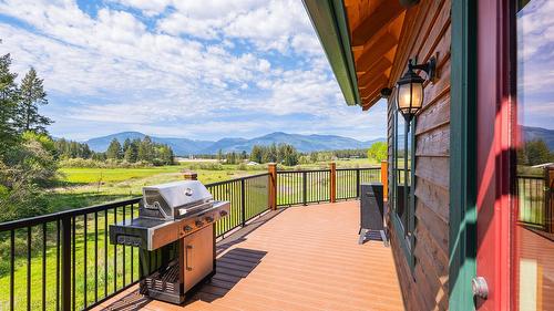 3681 8Th Street, Creston, BC - Outdoor With View With Exterior