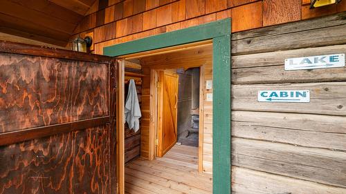 3681 8Th Street, Creston, BC - Indoor Photo Showing Other Room
