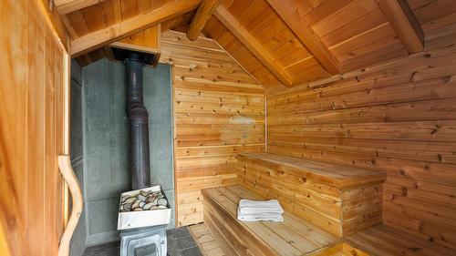 3681 8Th Street, Creston, BC - Indoor Photo Showing Other Room