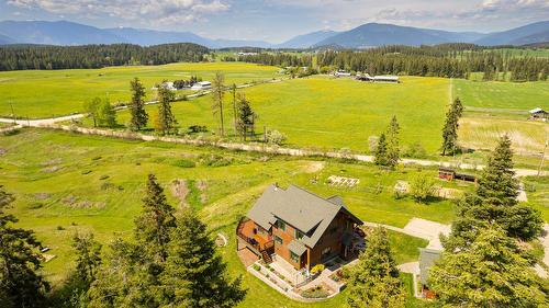 3681 8Th Street, Creston, BC - Outdoor With View