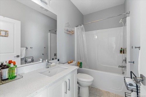 404 10Th St, Nanaimo, BC 