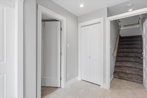 404 10Th St, Nanaimo, BC 