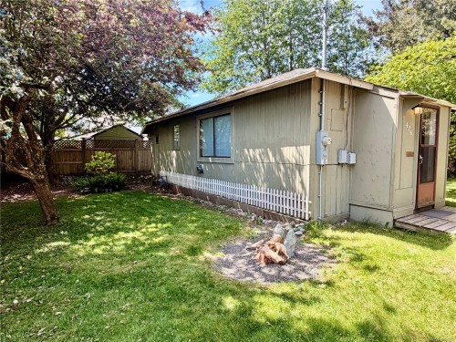 426 Erickson Rd, Campbell River, BC 