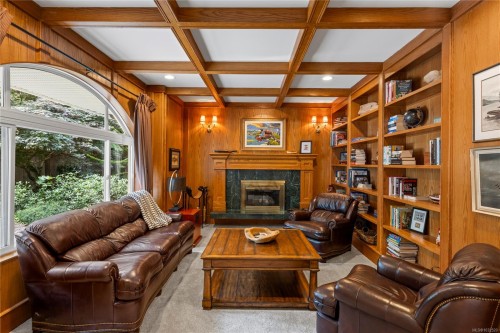 1895 Widgeon Rd, Qualicum Beach, BC 