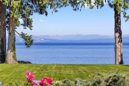 1895 Widgeon Rd, Qualicum Beach, BC 