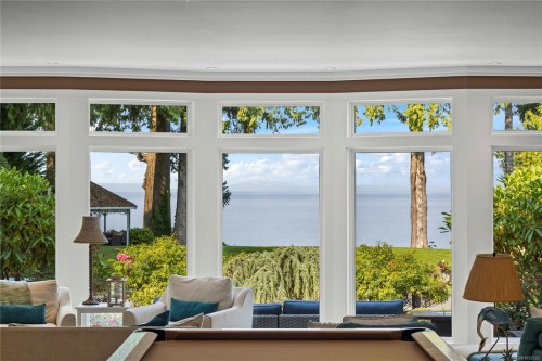 1895 Widgeon Rd, Qualicum Beach, BC 