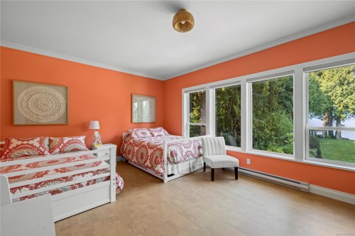 1895 Widgeon Rd, Qualicum Beach, BC 