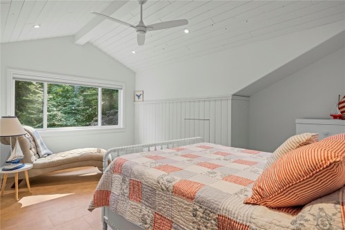 1895 Widgeon Rd, Qualicum Beach, BC 