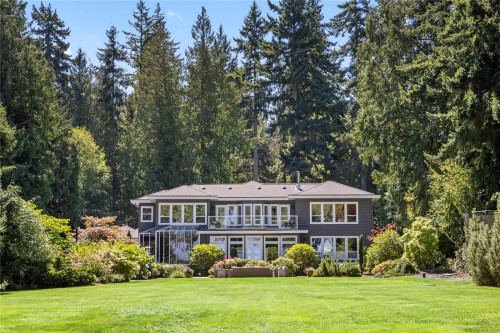 1895 Widgeon Rd, Qualicum Beach, BC 