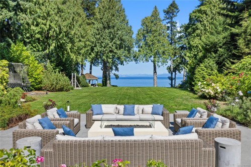 1895 Widgeon Rd, Qualicum Beach, BC 
