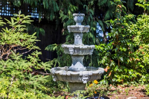 1895 Widgeon Rd, Qualicum Beach, BC 