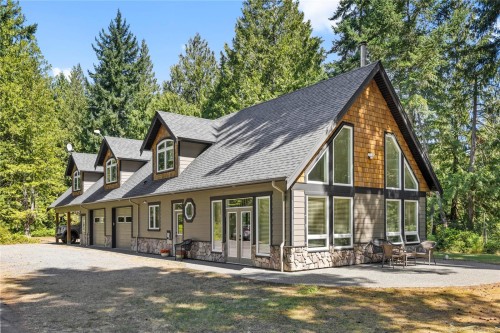 1895 Widgeon Rd, Qualicum Beach, BC 