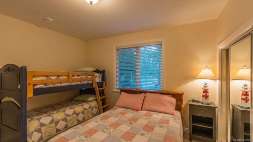 1895 Widgeon Rd, Qualicum Beach, BC 