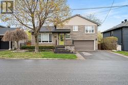 34 LYNWOOD AVENUE  Ottawa, ON K1Y 2B3