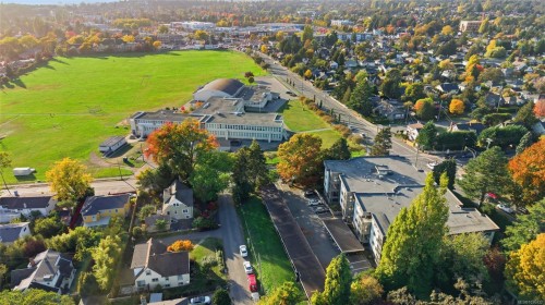 103-1875 Lansdowne Rd, Saanich, BC - Outdoor With View