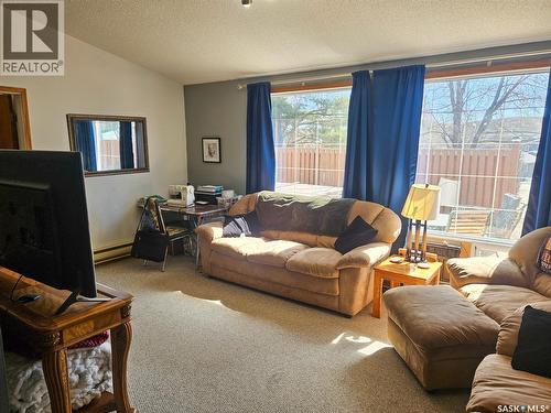208 Wall Ridge Trail, Lac Pelletier, SK - Indoor Photo Showing Living Room
