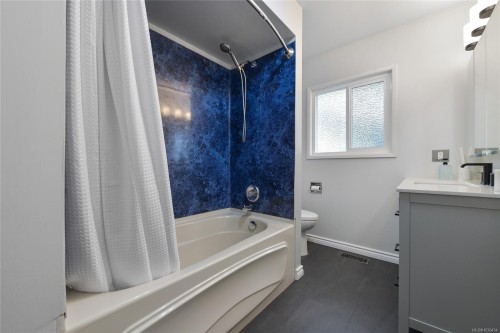 600 Phelps Ave, Langford, BC 