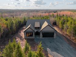 122 Zaffre Drive  Middle Sackville, NS B4E 0P5