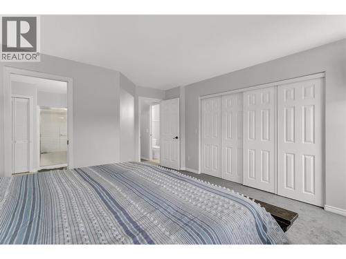 Walk in closet - 3819 Glen Canyon Drive, West Kelowna, BC - Indoor Photo Showing Bedroom